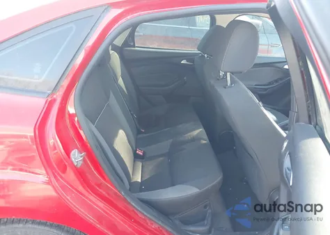 2013 Ford Focus Se z USA, uszkodzony, nr VIN 1FADP3F22DL245612